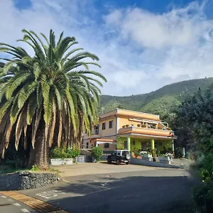 https://los-vinedos.tenerifehoteles.net