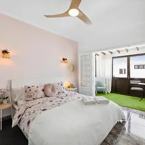 Casa vacanze Privadas Cerca De La Playa Y Aeropuerto En Casa Compartida Con Otros Huespedes, Playa Honda (Lanzarote)